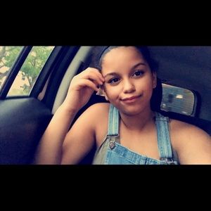 Meet your Posher, Karlee